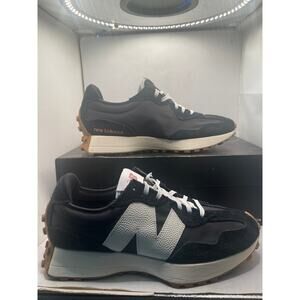 New Balance 327 Sneaker (Women)
WS327BL Size 11